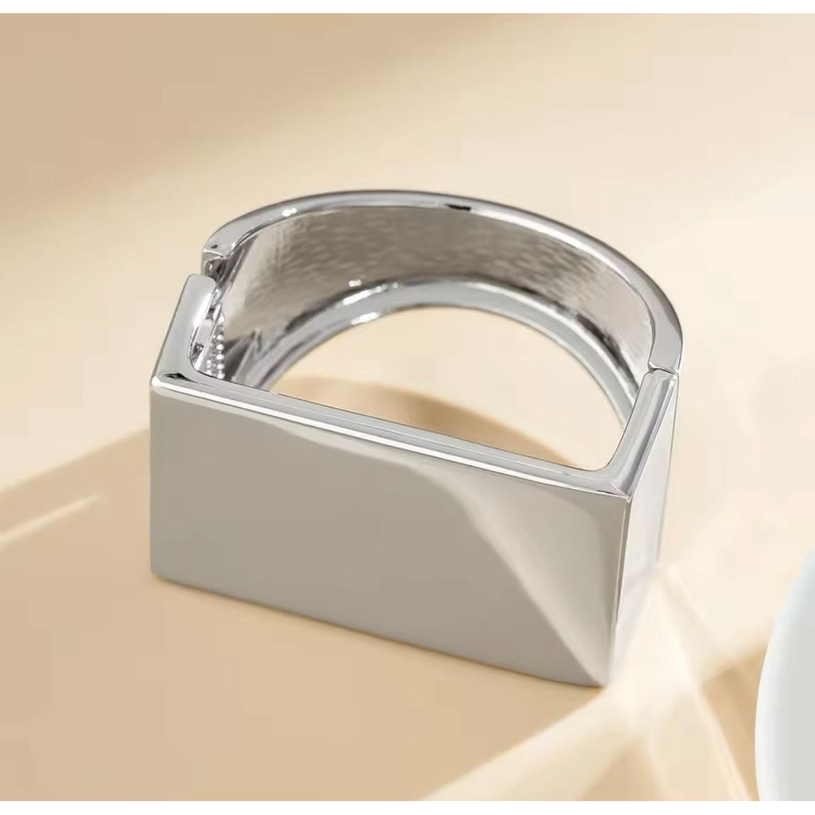 Chunky square bracelet