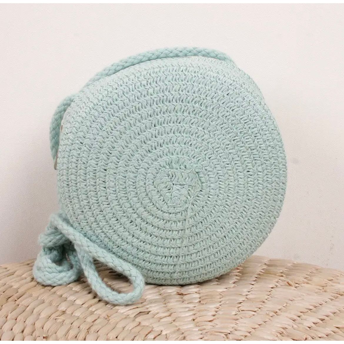 Round Straw Purse
