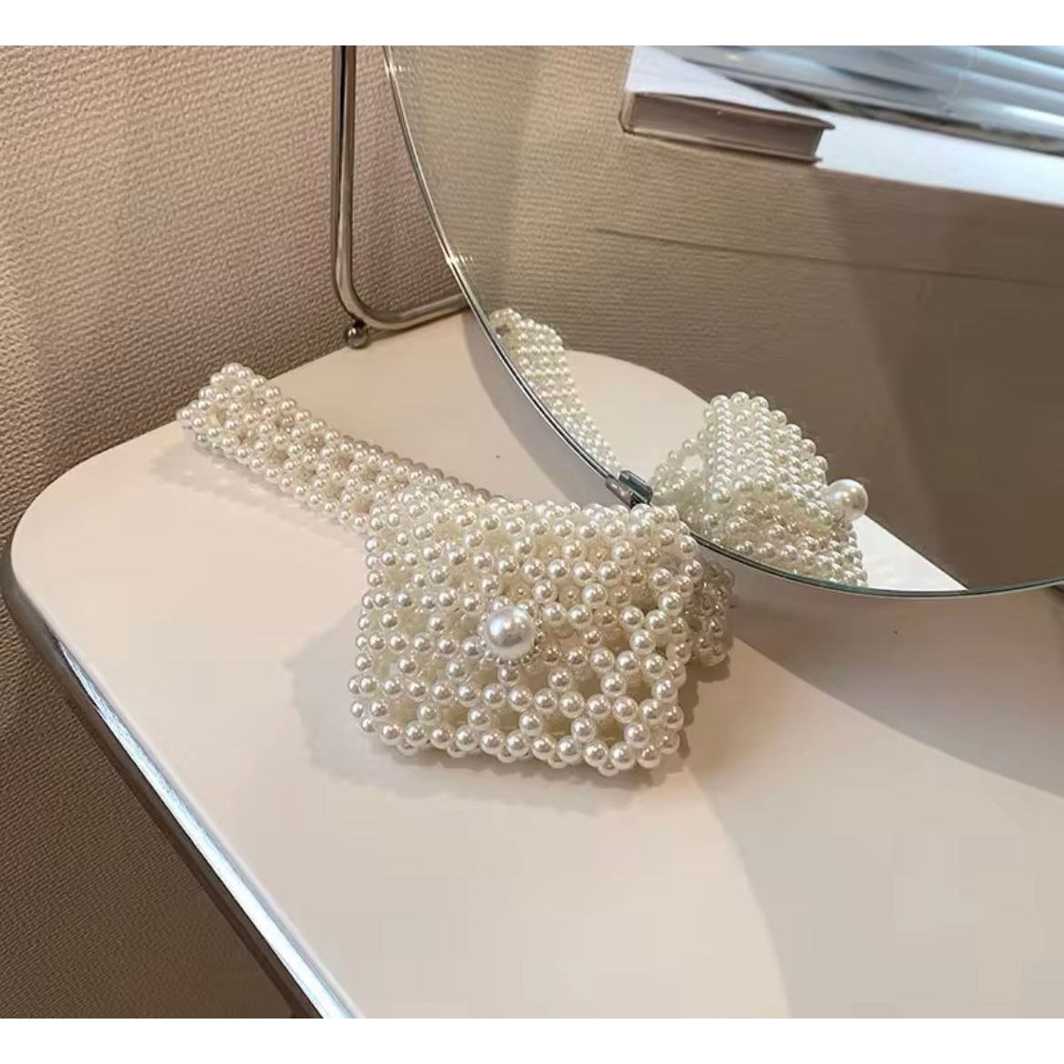 Pearly purse waist belt
