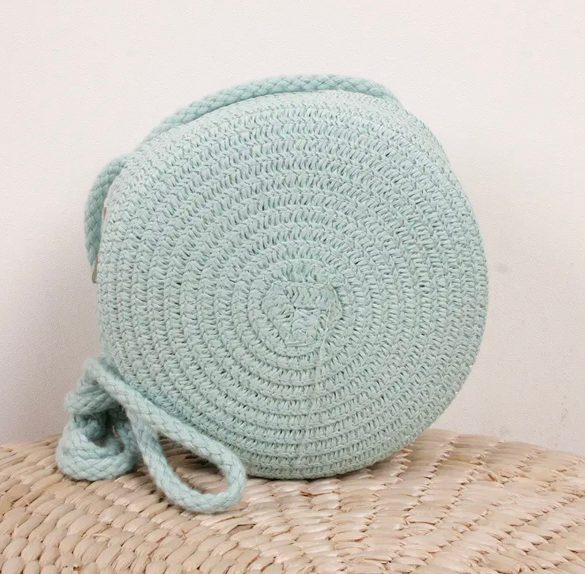 Round Straw Purse