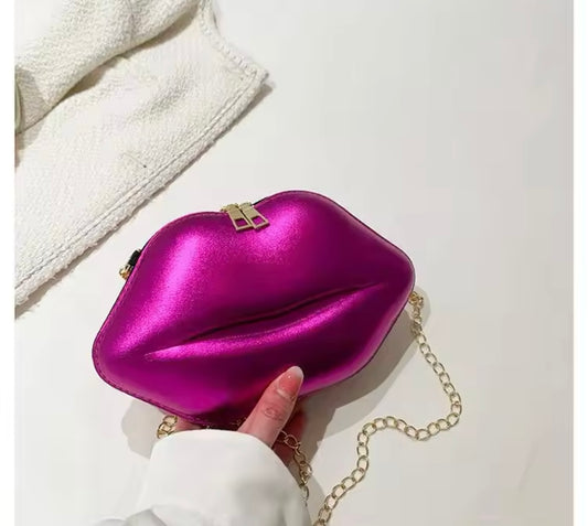 Kiss Purse